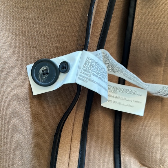 Beautiful Caramel Zara 4 way stretch. - Picture 7 of 7